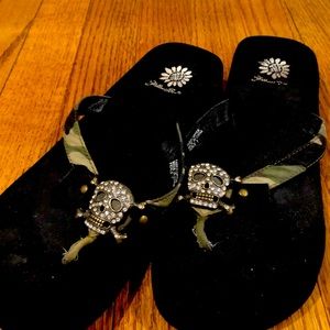 Skull camo flip flops